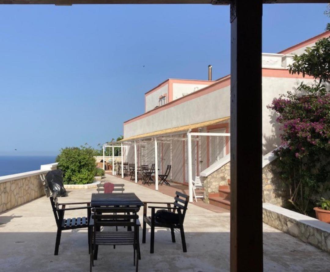 Casa Belvedere Del Core Ponza Exteriör bild